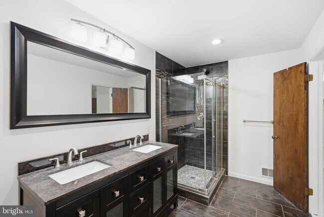 Building Photo - 1 Springer Ct