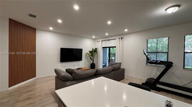 Building Photo - 15540 SW 136th St