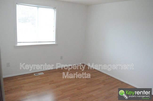 Building Photo - 2805 Pine Meadow Dr