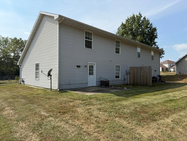 Building Photo - 1326 N Frideriki Dr