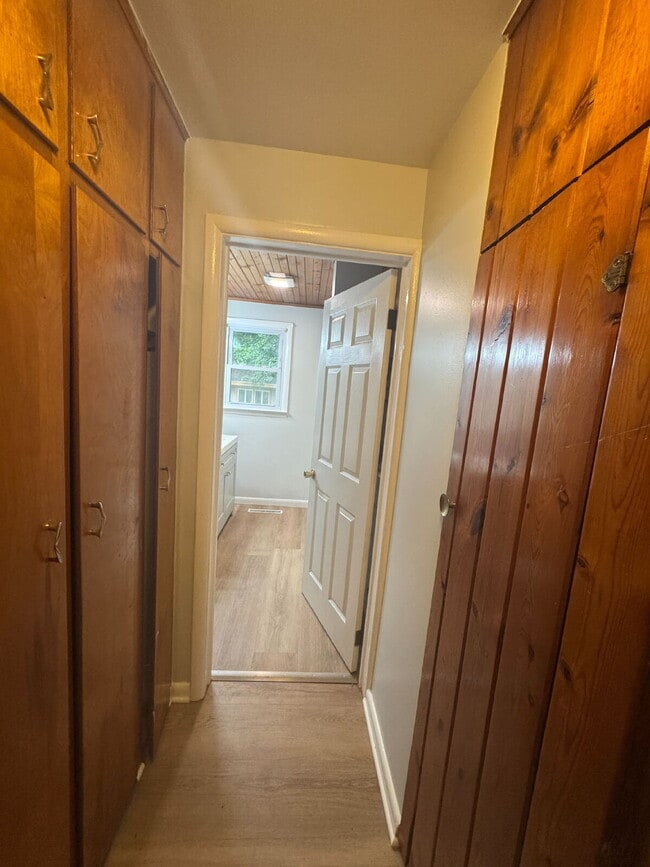 Building Photo - Montrose Rental That Fits Your Lifestyle