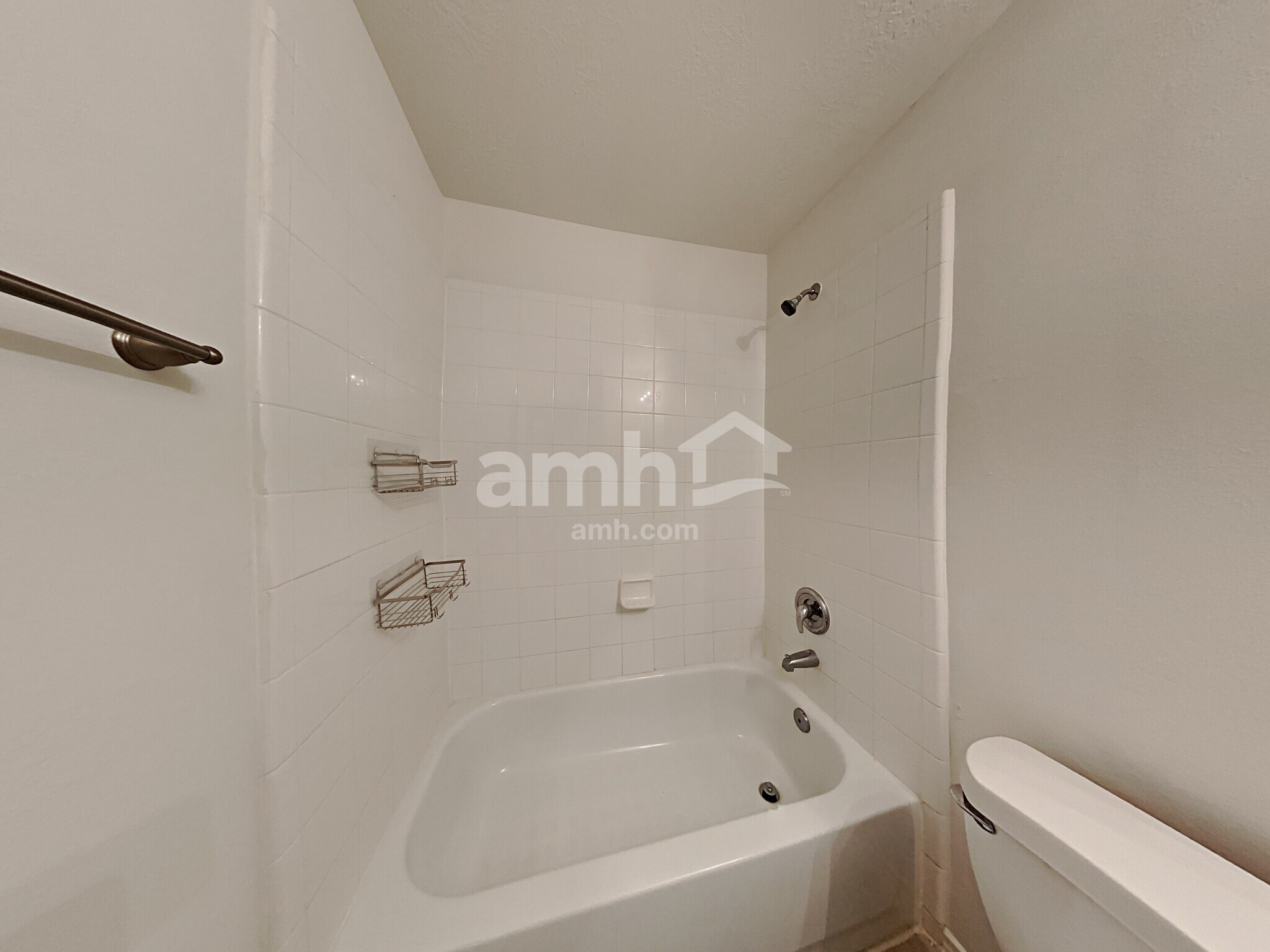 Building Photo - 21530 Daylily Hills Dr