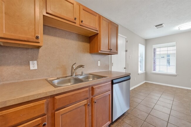 Building Photo - 17026 Cypresswood Glen Tr