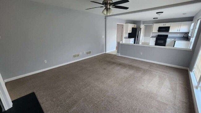 Building Photo - 370 Darter Run NW