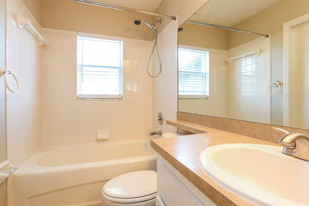 Building Photo - 5800 Driftwood Dr