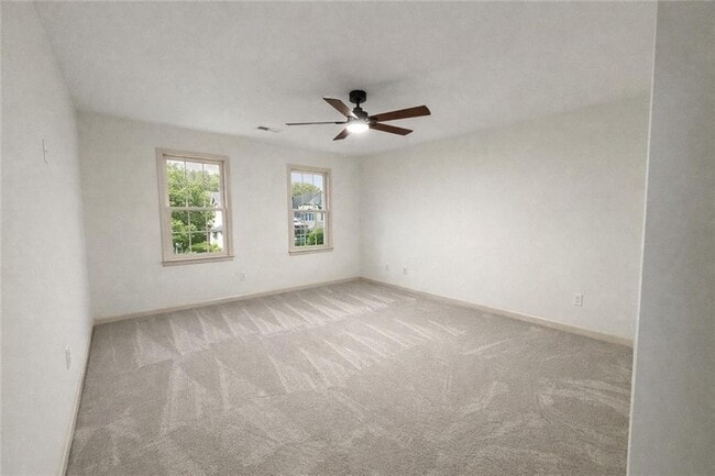 Building Photo - 807 Oak Bridge Ln