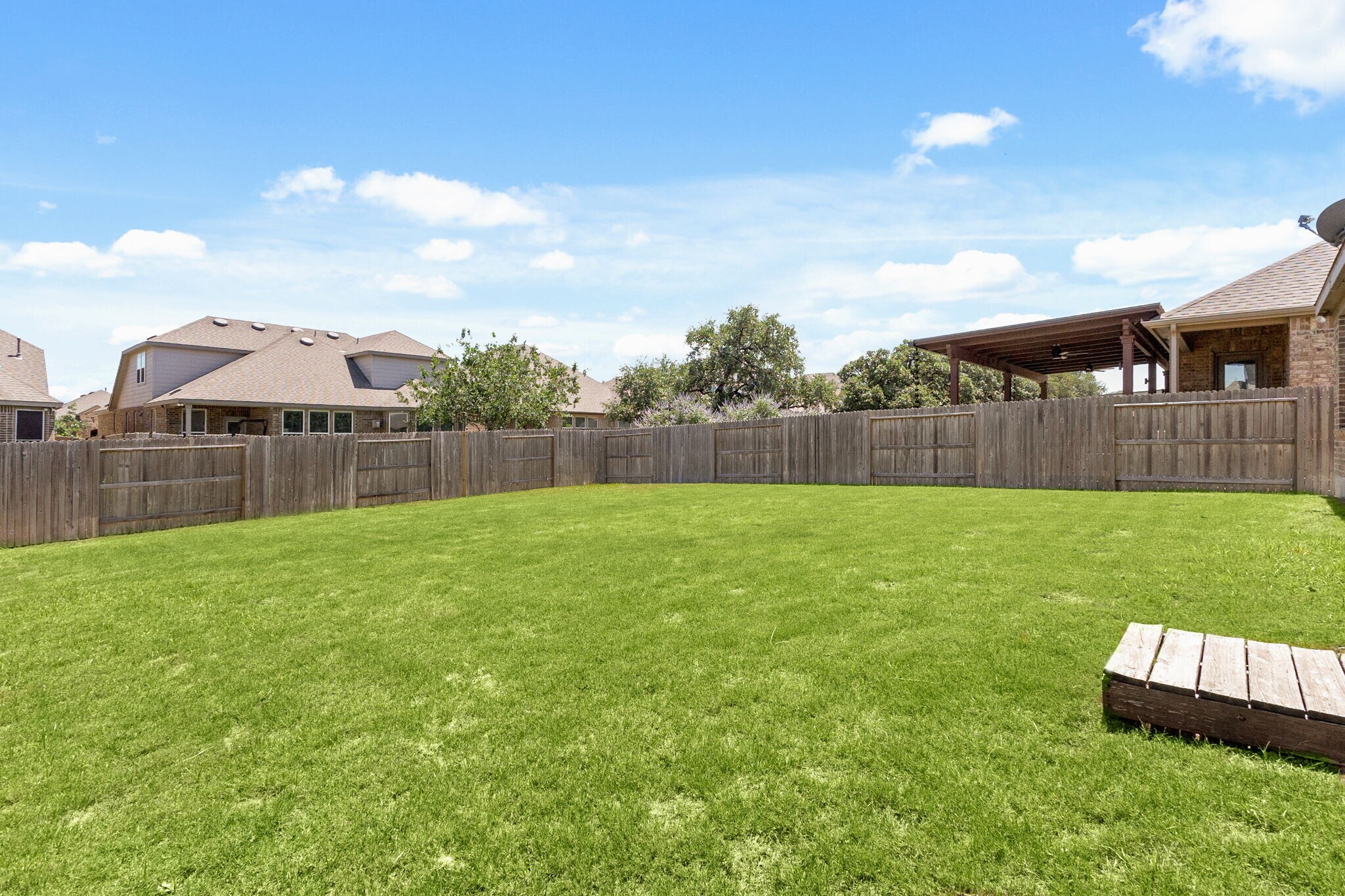 Building Photo - 2255 Oak Run Pky