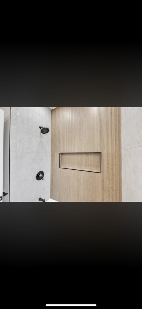 Building Photo - 2345 W 23rd St