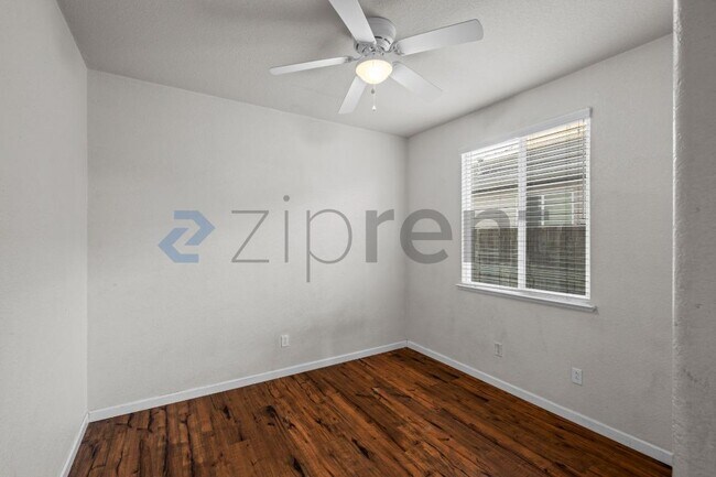 Building Photo - 1137 St Croix Way