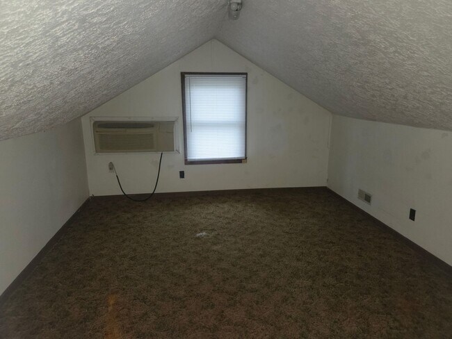 Building Photo - 327 S Talley Ave