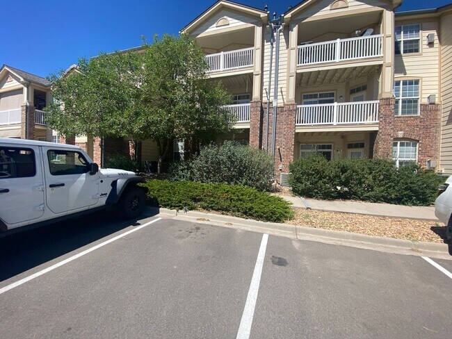 Building Photo - 5745 N Genoa Way