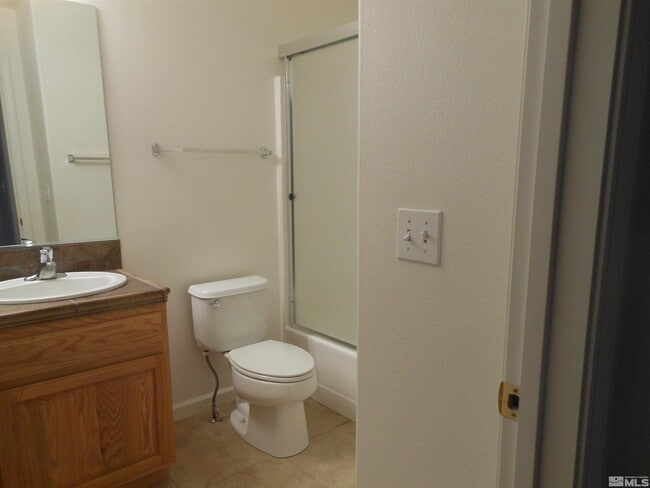 Building Photo - 653 Desert Springs Ct