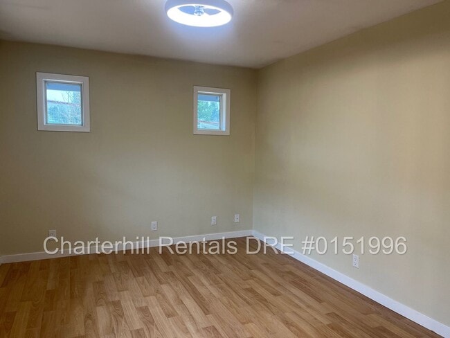 Building Photo - Beautiful granny unit in the Bennett Valle...