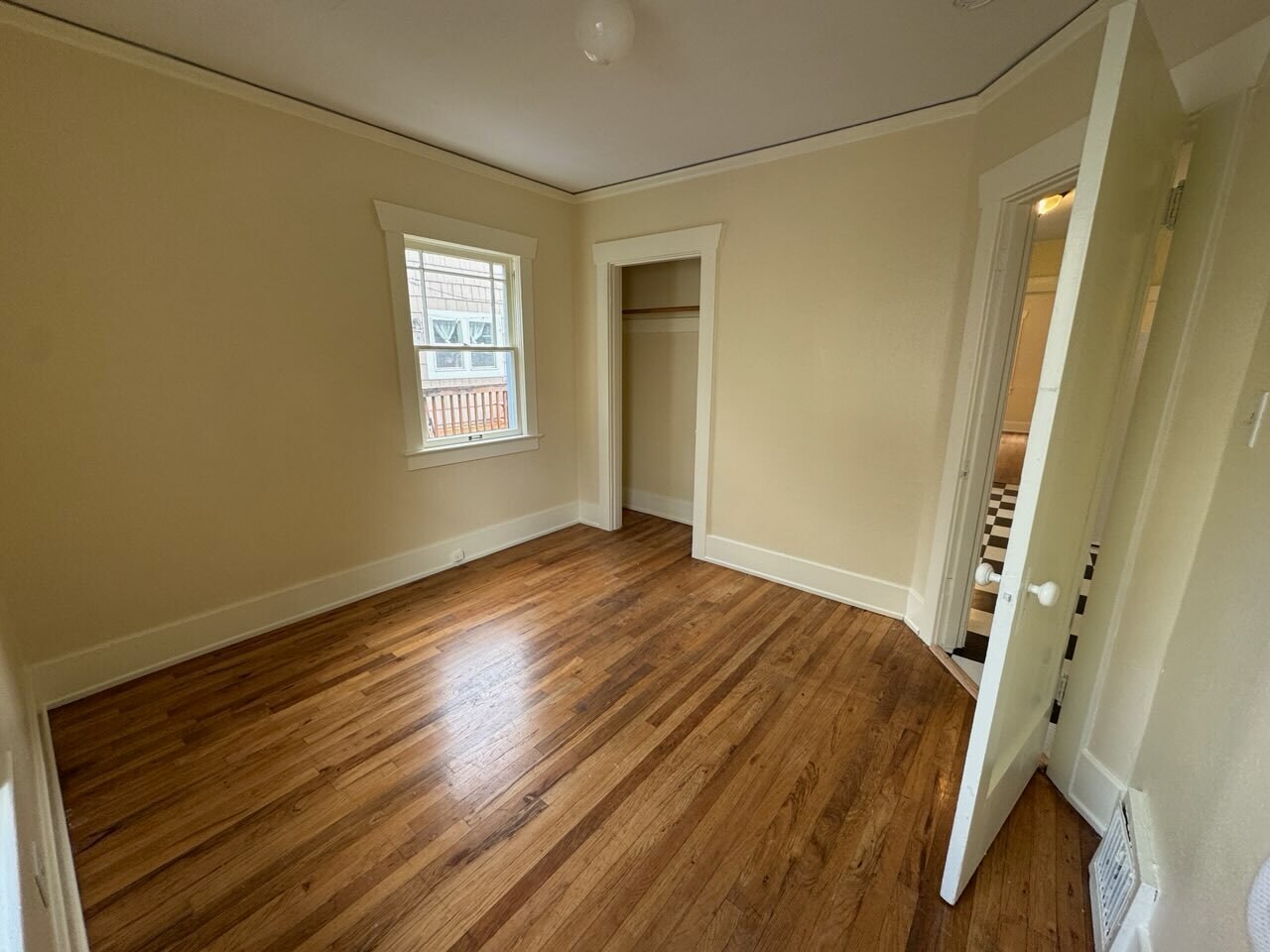 Building Photo - 205 NE Bryant St