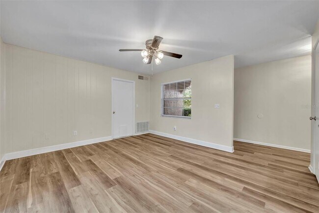 Building Photo - 110 Bilsdale Ct