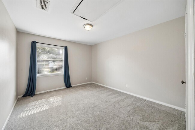Building Photo - 2731 Stetson Ln