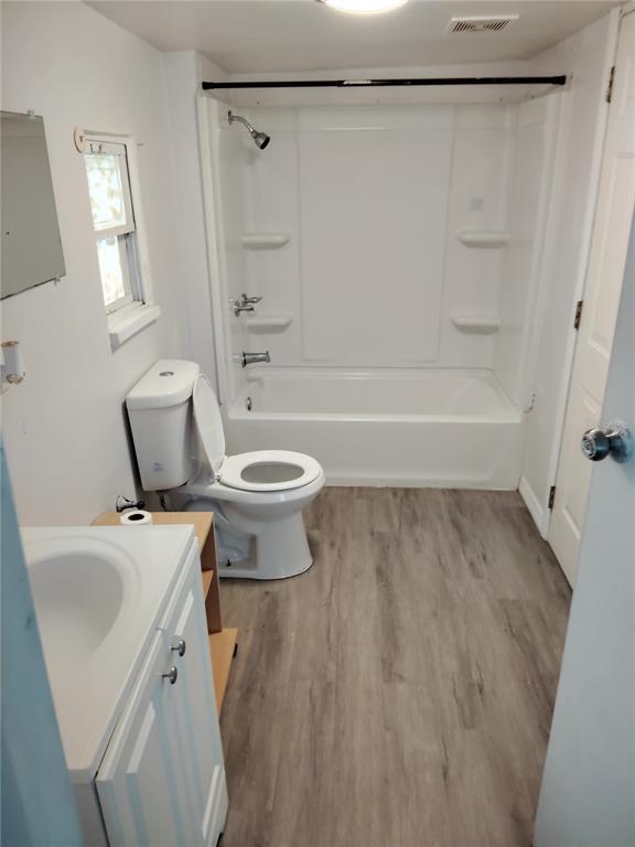 Building Photo - 227 Marveline Dr
