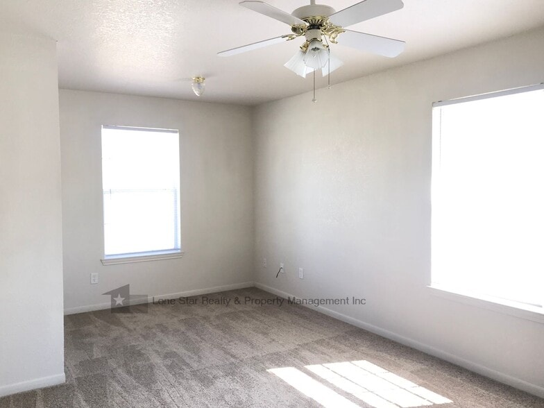 Building Photo - 3602 Littleleaf Dr