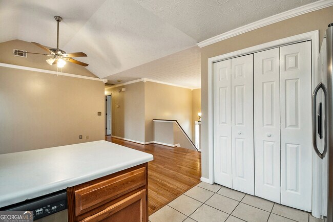 Building Photo - 5637 Tunbridge Wells Ct