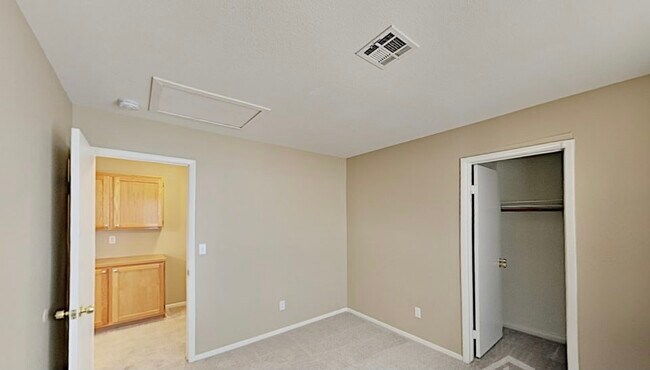 Building Photo - 3504 Redwood Ridge Way