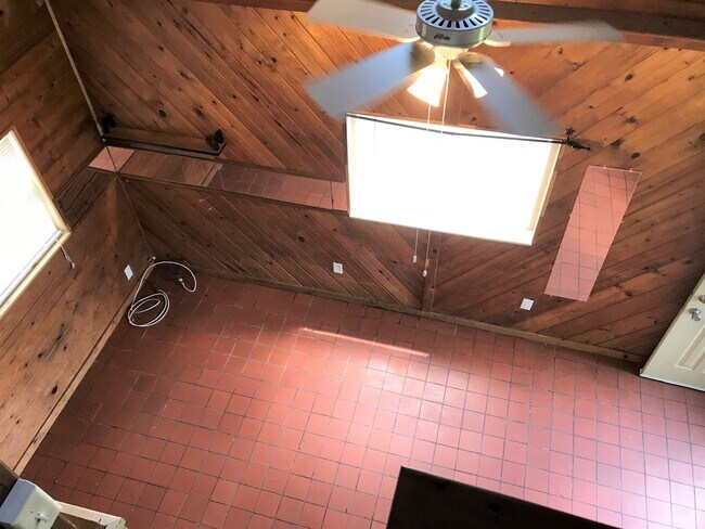 Building Photo - 1 S 6th St