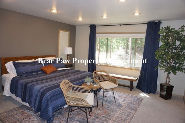 Building Photo - SHORT TERM, FULLY FURNISHED home in Evergr...