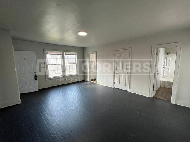 Building Photo - 517 Willow St