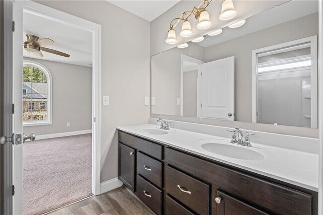Building Photo - 5153 Elkins Ln