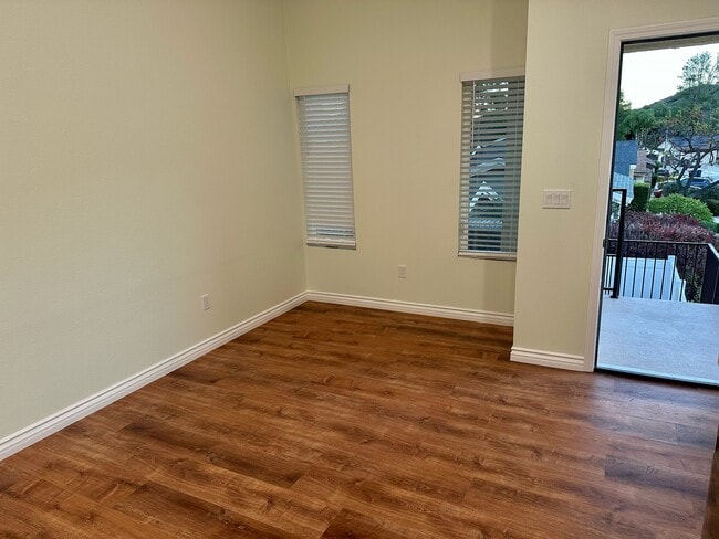 Building Photo - 4268 Silverado Dr