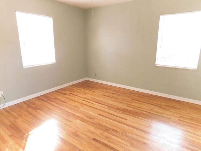 Building Photo - 1507 S 700 E