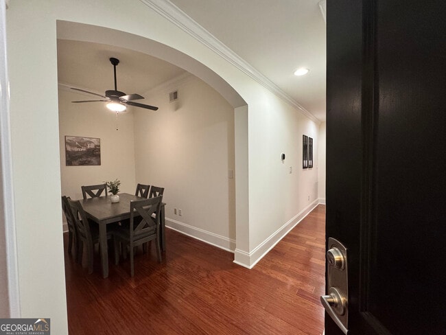 Building Photo - 2277 Peachtree Rd NE