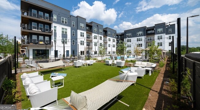 Building Photo - 1000 Rea Dr SW