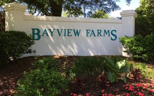 Building Photo - Three Bedroom Home in Bayview Farms - Jame...
