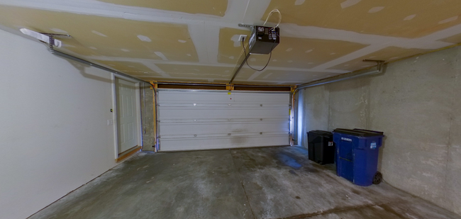 Building Photo - 3D Tour Available - 2-Car Garage + Close t...