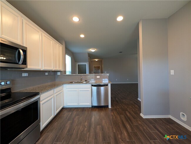 Building Photo - 357 Autumn Blaze