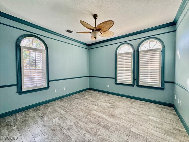 Building Photo - 14370 McGregor Blvd