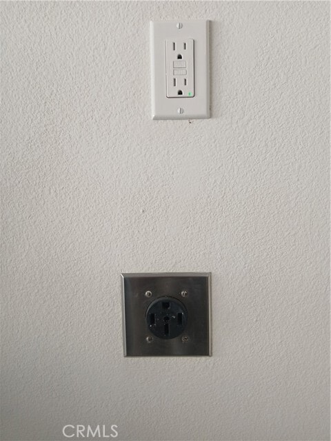 Building Photo - 16201 Plumeria Ln