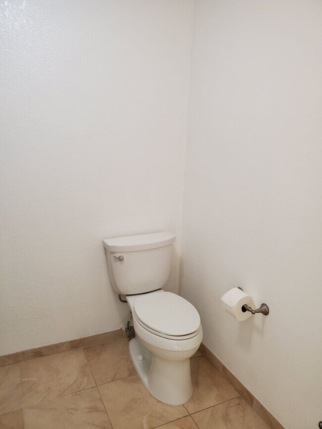 Building Photo - Beautiful Updated Condo in Prime San Ramon...