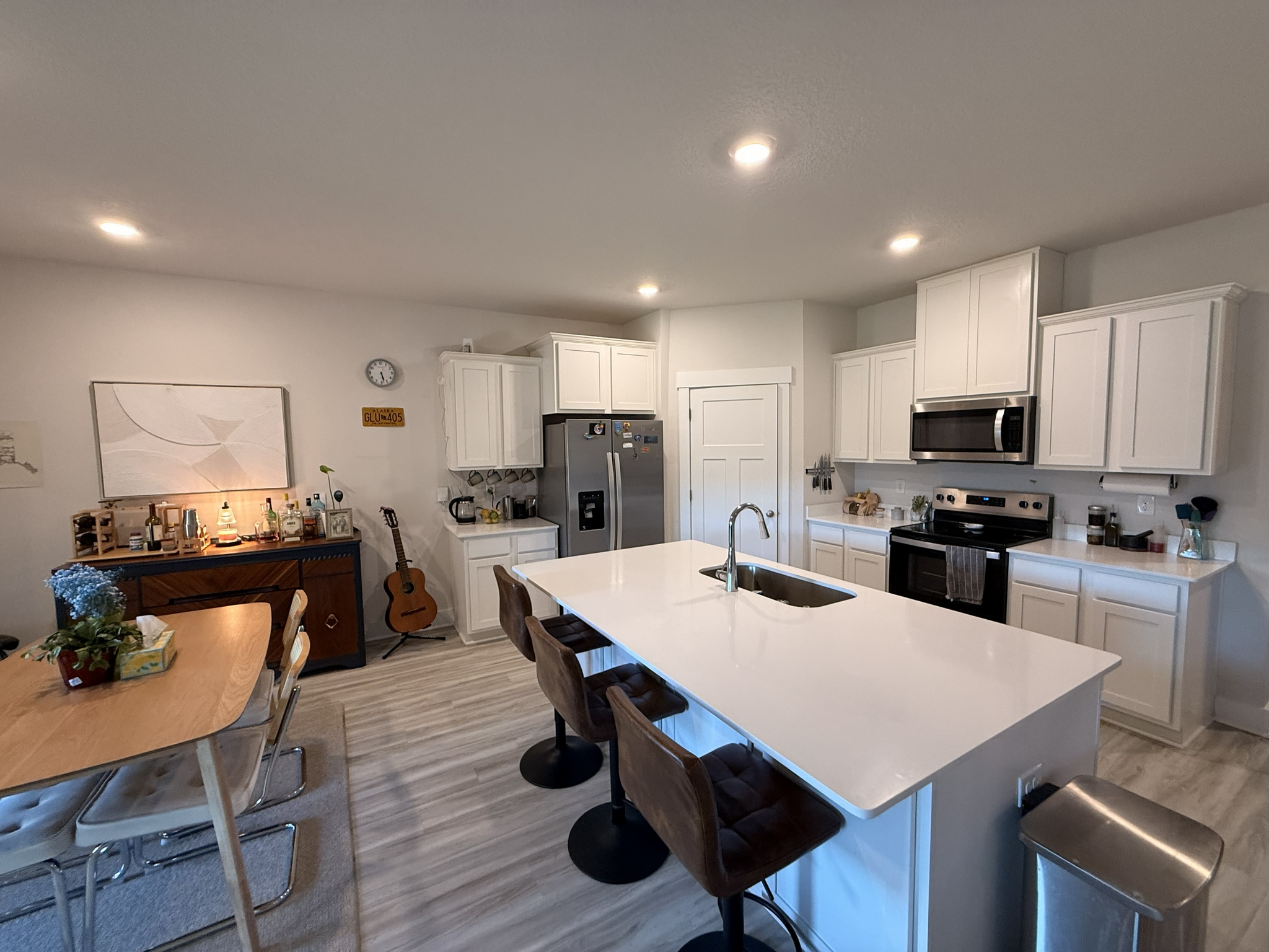 Building Photo - 5851 Sargassum Ln