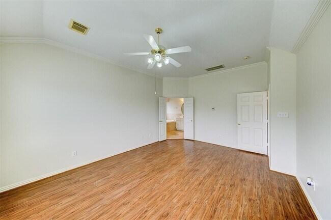 Building Photo - 3203 Amerson Dr