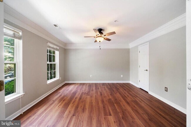 Building Photo - 3616 Sprigg St S