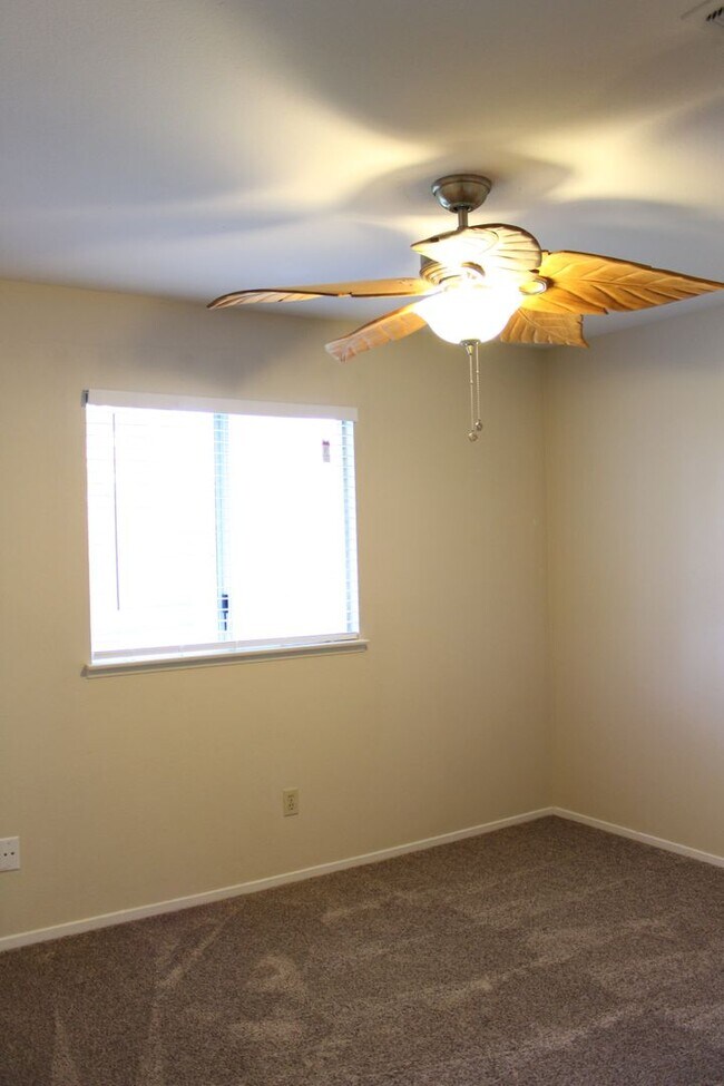 Building Photo - 3505 Huachuca Way