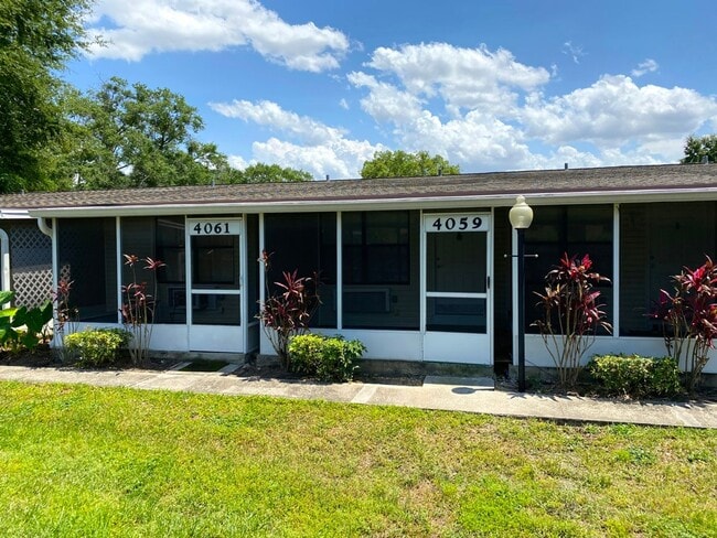 Building Photo - Cozy Studio with Screened Porch