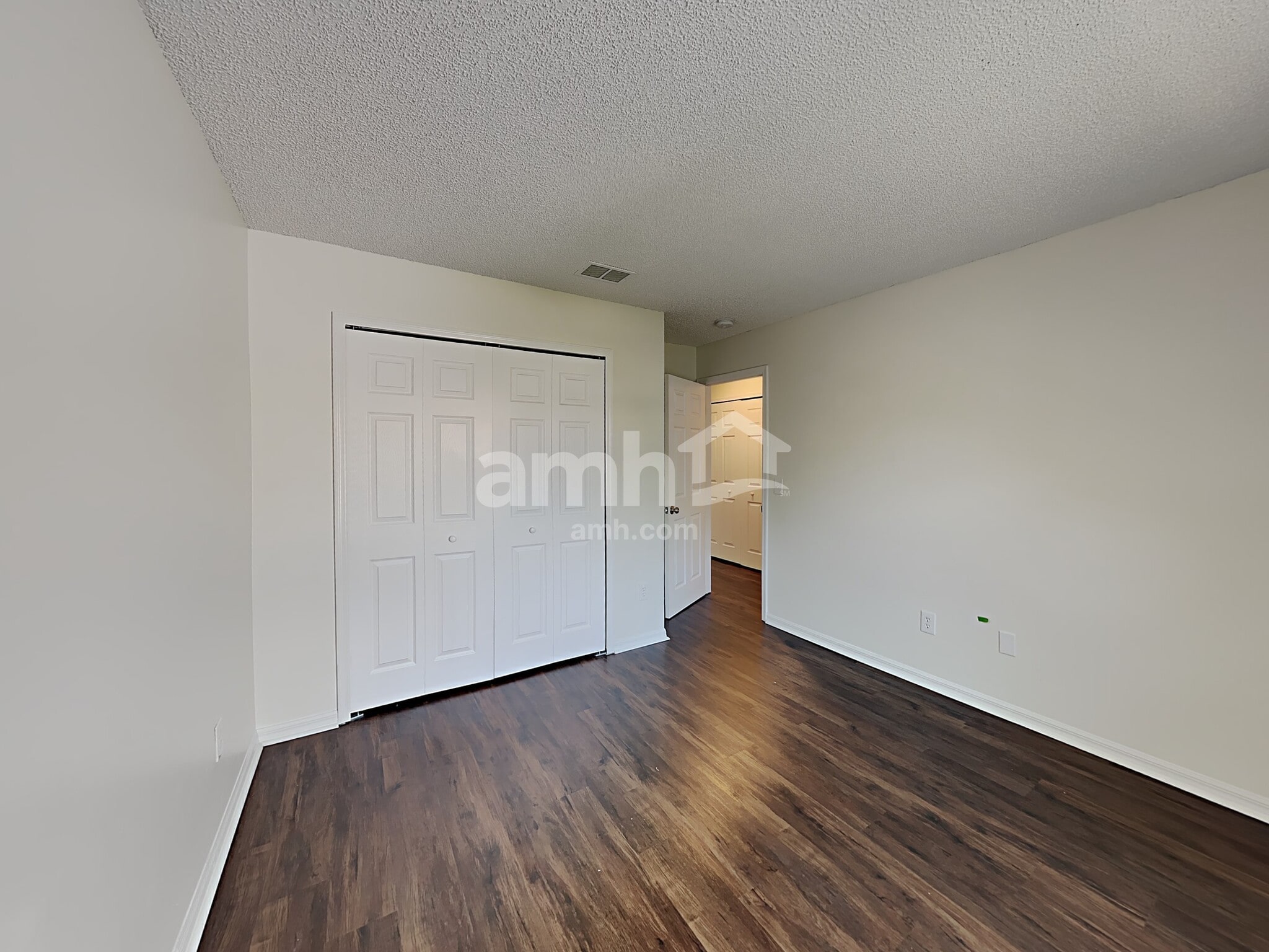 Building Photo - 2273 Heathwood Cir