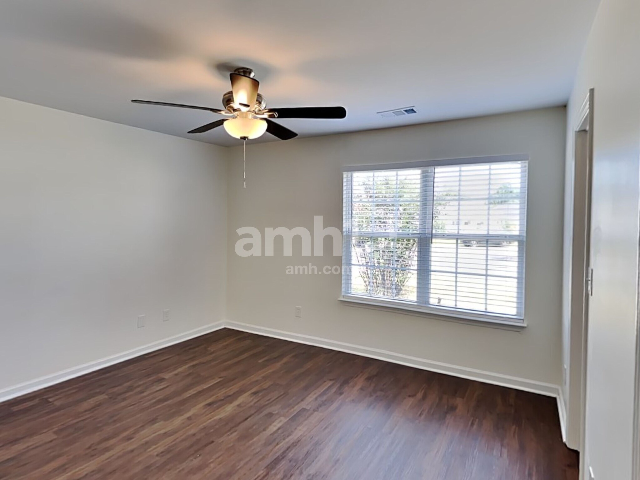 Building Photo - 4204 Birch Dr