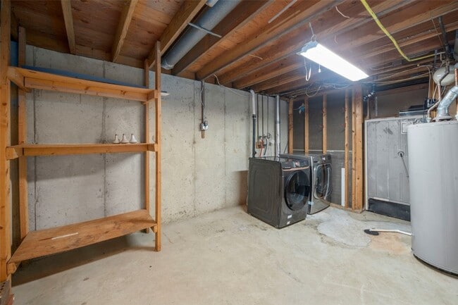 Building Photo - 791 Foxwick Dr