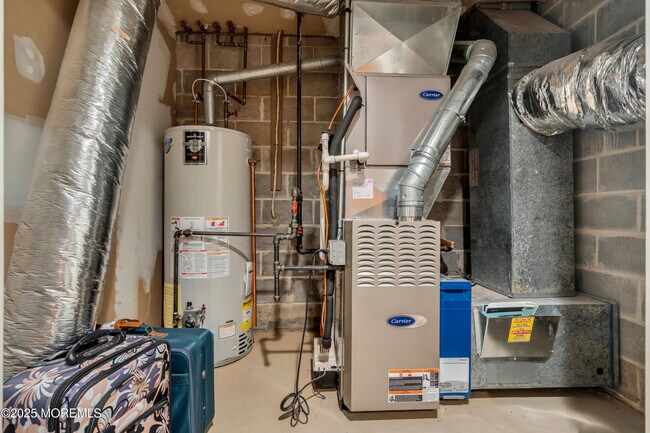 Building Photo - 4 Black Pine Ln