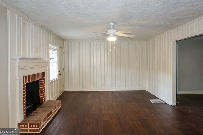 Building Photo - 2599 GA-85