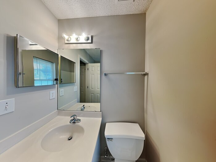 Building Photo - 1622 Black Diamond Ct