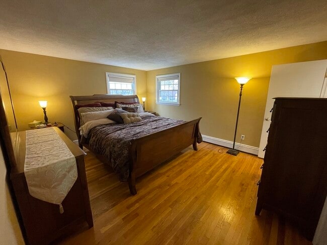 Building Photo - 2 Barrett Rd